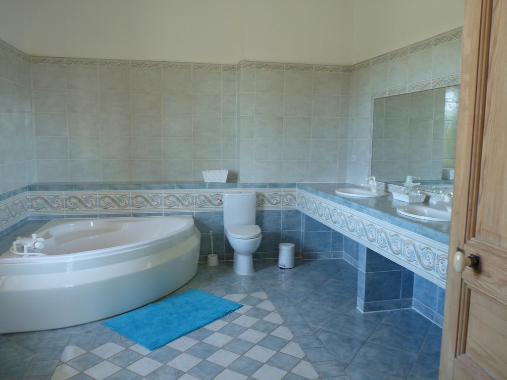 Chateau La Bouriette Moussoulens Bagian luar foto